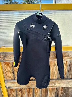 MATUSE CLIO 2MM OCENA LONG SLEEVE SPRING CHEST-ZIP